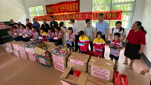 愛(ài)心回饋 筑夢(mèng)教育 | 百裕集團以行動(dòng)助力公益，點(diǎn)亮童真夢(mèng)想！