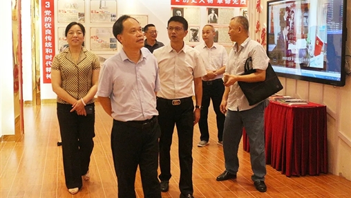 梧州市總工會(huì )領(lǐng)導蒞臨百裕調研指導